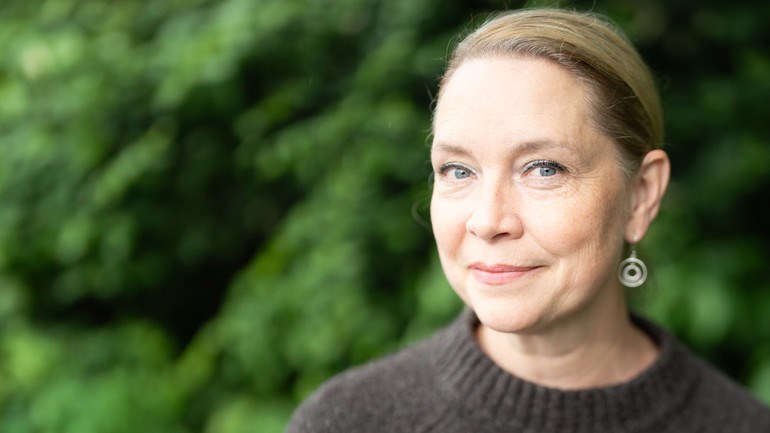 Porträttbild på Mona Lilja