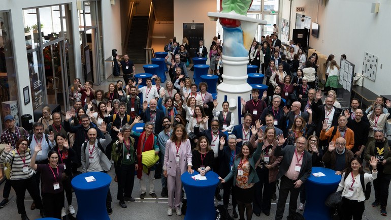 Gruppbild av deltagare vid UNIC konferens