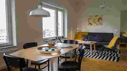 Living room in apartment at Bomgatan 11.