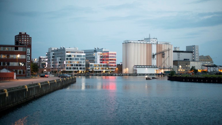 View over Bassängkajen at dusk.
