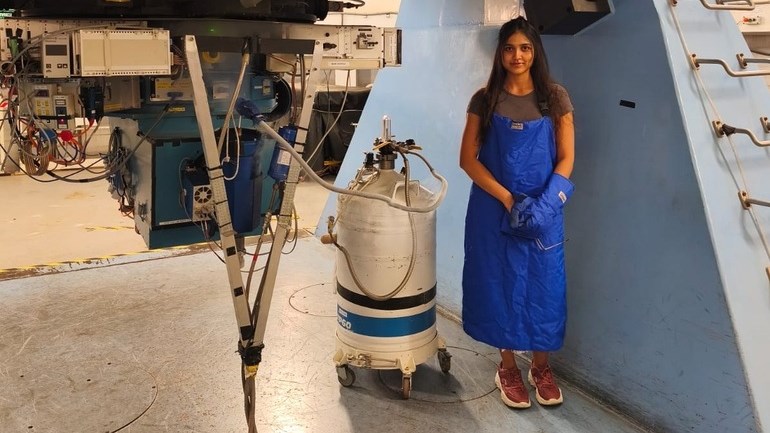 Forskare vid teleskop