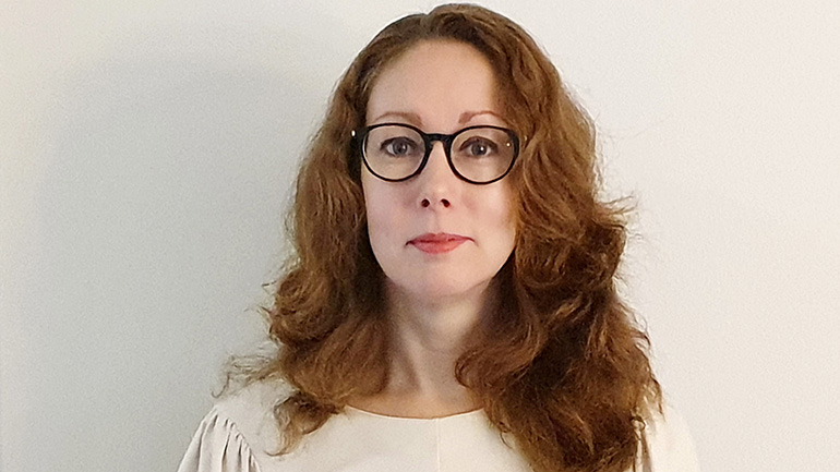 Porträttbild av Jenny Kallunki