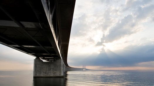 vacker utblick mot Danmark fån brofästet