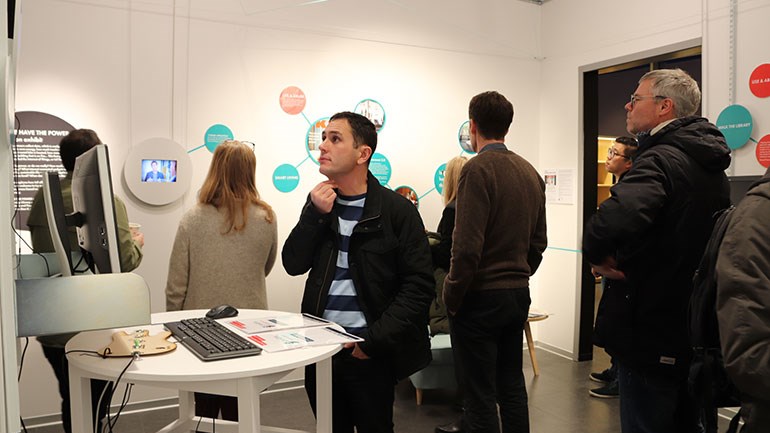 People have the power, utställning i Forskarnas galleri